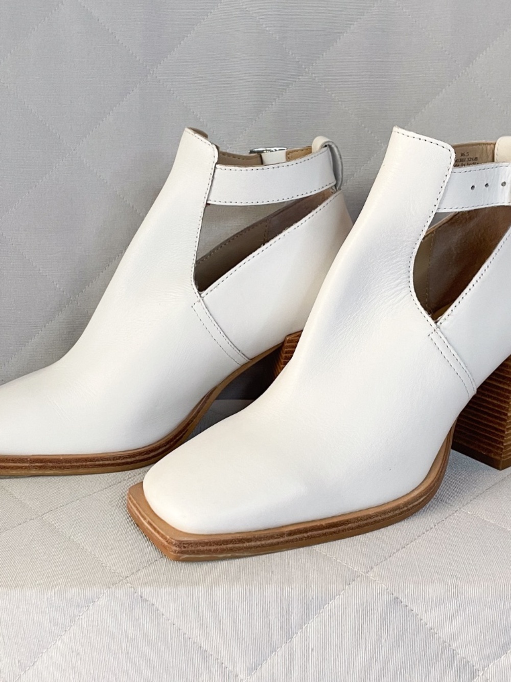 Free People - Brady Buckle Boot - NWOT - Size 6 (36.5) - Picture 3 of 10